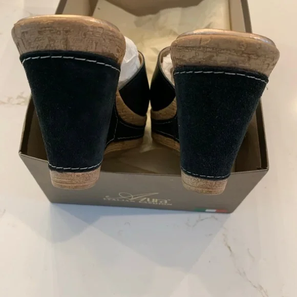 Azura Leather Slide Flower Wedge - Picture 4 of 5